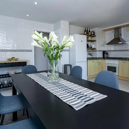 Daire La-beautiful 3 Bedroom Penthouse Close To Sea Marbella