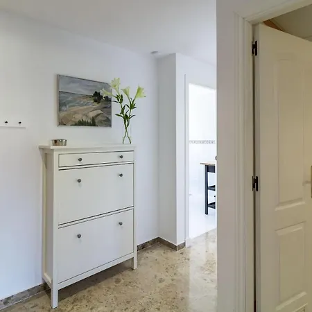 Apartment La-beautiful 3 Bedroom Penthouse Close To Sea Marbella