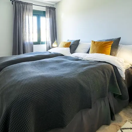 La-beautiful 3 Bedroom Penthouse Close To Sea Lägenhet