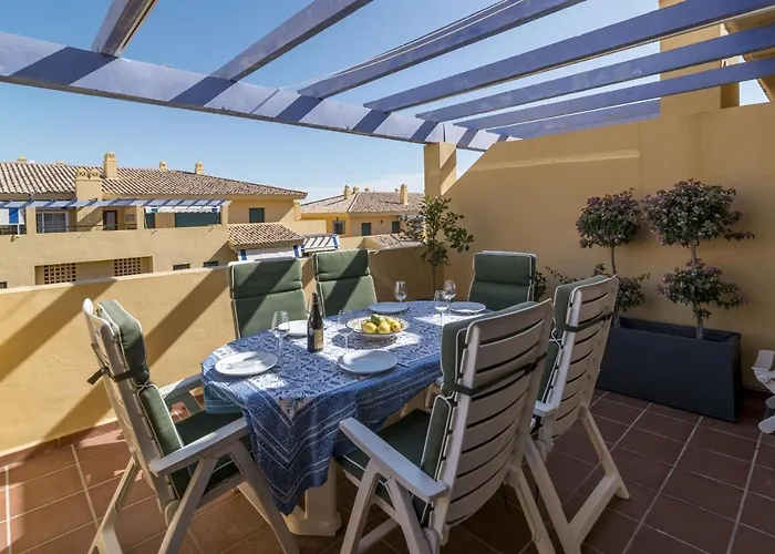 La-beautiful 3 Bedroom Penthouse Close To Sea *