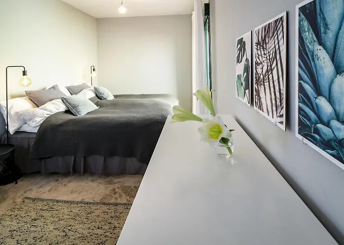 La-beautiful 3 Bedroom Penthouse Close To Sea Marbella