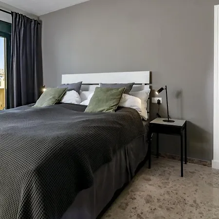 La-beautiful 3 Bedroom Penthouse Close To Sea