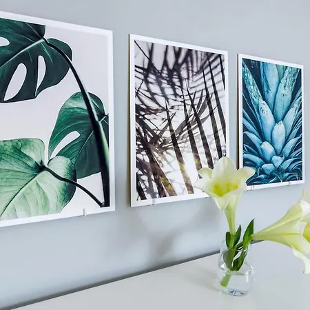 La-beautiful 3 Bedroom Penthouse Close To Sea *